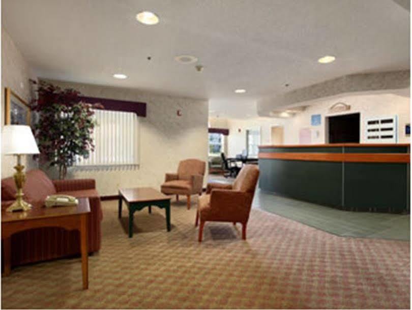 Microtel Inn By Wyndham Winston-Salem Buitenkant foto